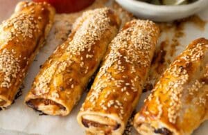 CHEESEBURGER SAUSAGE ROLLS