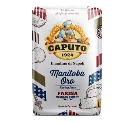 Caputo Manitoba Oro flour bag with wheat, bread images, and "Il mulino di Napoli" text.